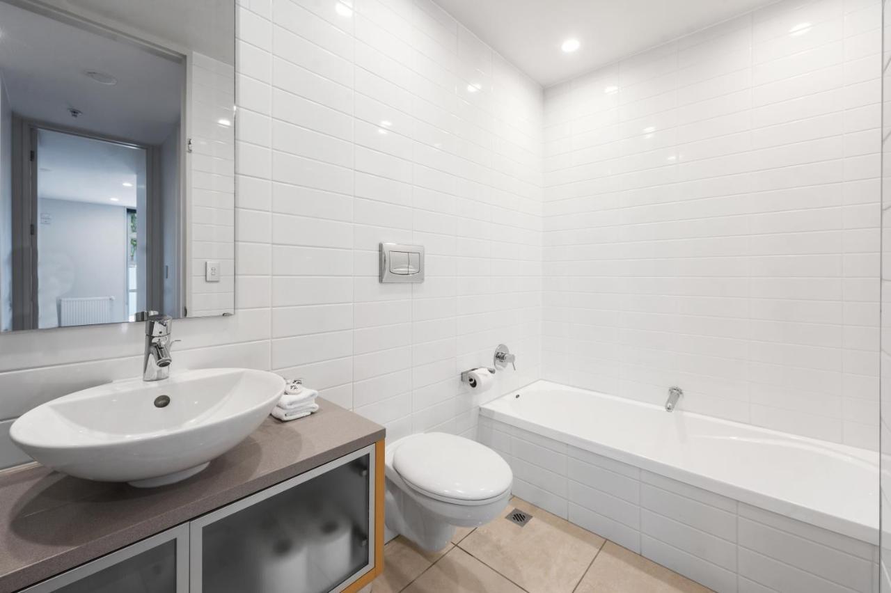 Lakeside Apartment Waimahana 1 เทาโป ภายนอก รูปภาพ